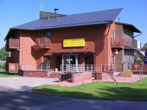 Ugandi Hotel - Image 1