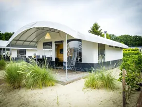 Tente avec piscine chauffée et terrasse - Image 3