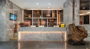 Warm Yes Hotel - Image 2