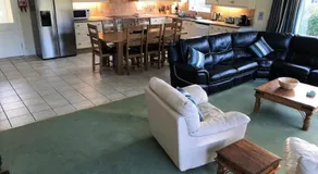 Bramble Cottage - Luxury Holiday Cottage - 4 Beds 3 Baths - Parking - Beach 1 Mile - Fenced Child & Dog Friendly - EV Chrger - Image 2