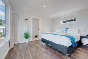Woodside Bay Chalets - Image 2