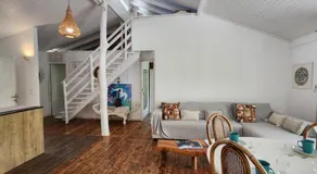 Cottage Manua - Image 3