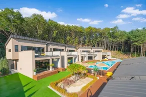 Chuncheon (Nami Island) Noble Pool Villa - Image 4