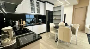 iLake Home's Grand Park - Image 4