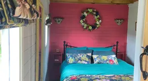 Natures Nook - Luxury XL Wagon Louth Lincolnshire - Image 2