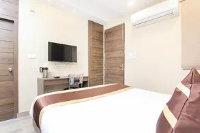 OYO Flagship Welcome Inn - Image 4