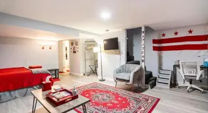 Updated Apt with Private Entry and FREE Parking - Image 2