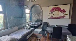 Sárkány Lak Budapestnél - Image 2