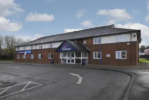 Travelodge Wakefield Woolley Edge M1 Northbound - Image 5