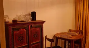 Home Gãyatri - Image 4