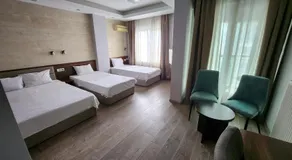 Hotel Rile Men Blue - Image 2