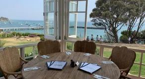Sorrento Back Beach Apartment at Oceanic Apt 7 - Image 3