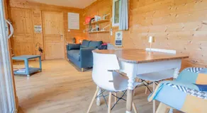 Chalet avec jacuzzi privatif - Image 4