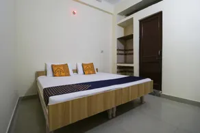 Baddi Guest House - Image 2