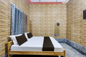 OYO HOTEL RAAS - Image 2