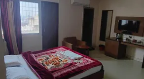 Hotel ratna priya pvt ltd - Image 4