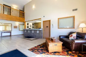 Rodeway Inn Ainsworth - Image 3
