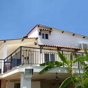 Nasias House Kineta - Image 2