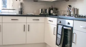 Lexington Apartments, entire apartment, sea view, private parking, wifi - Image 5
