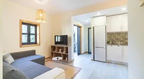 Sunset Apartments - Image 2