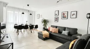 KEY HOUSE - Image 2