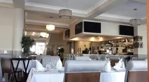 Sweet Holiday Haven - Image 3