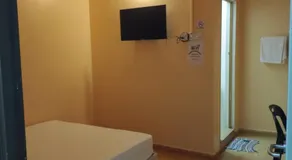 Wonderful Motel - Image 2