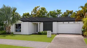 Spacious Home Near Theme Parks - Image 4