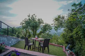 Lakeside cottage at saikhola - Image 3
