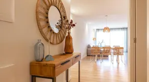 Bravissimo Falcó, 3 bedrooms and balcony - Image 2