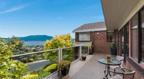 Hobart panoramic view with Spas - Image 3