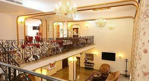 Astoria Grand Hotel - Image 4