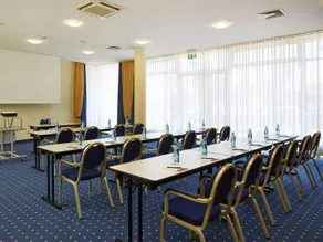 Hotel Stadthafen Stade - Image 2