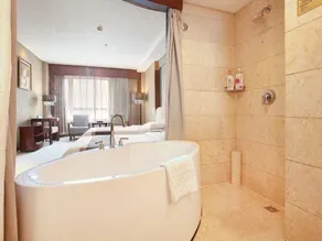 Heizee Hotel - Image 5