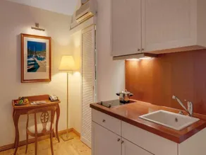 4 person holiday park home in Glindow - Image 4