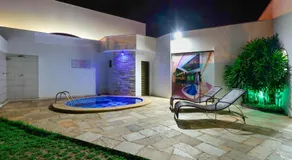 Eros Motel - Image 4