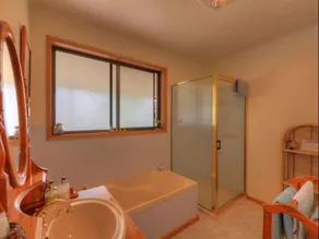 Sea Change Safety Cove Hotel - Image 5