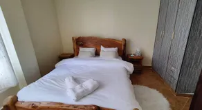 Mupa's Luxury Condo I BnB - Image 2