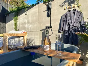 Gîte DeLuxe avec bain nordique & plafond de verre - Image 3