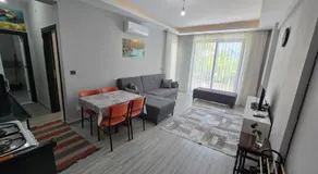Perfectly Located Holiday Stay in Side Walking Distance to the Beach - Image 2