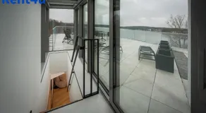 Lake Sky View Apartment by Rent4You - Image 4