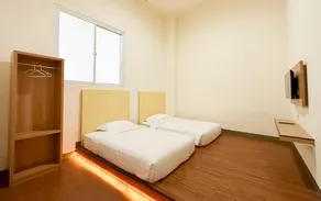 Golden Nest Guest House - Image 2