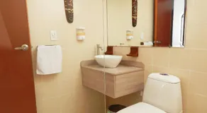 5E Hotel Boutique - Image 5