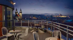 Astoria Hotel - Image 5