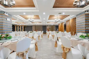 Tibet Jingu Hotel - Image 5