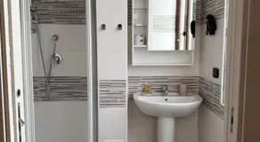 Easy Rooms by Forentum - Image 2
