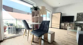 Magical Mirrors Studio Apartment - Image 2