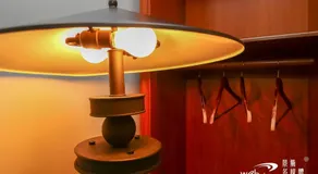 Spring Hotel - Image 5