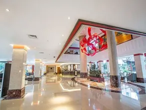Maision New Century Hotel Yingzhou Yancheng - Image 3