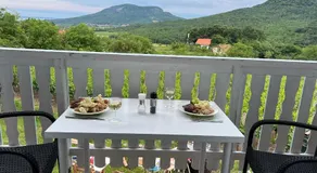 Vine Cottage - Image 3